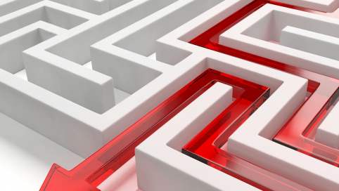 Grafik: Ein weifarbiges Labyrint indem ein roter, glasartiker Pfeil seinen Ausweg findet